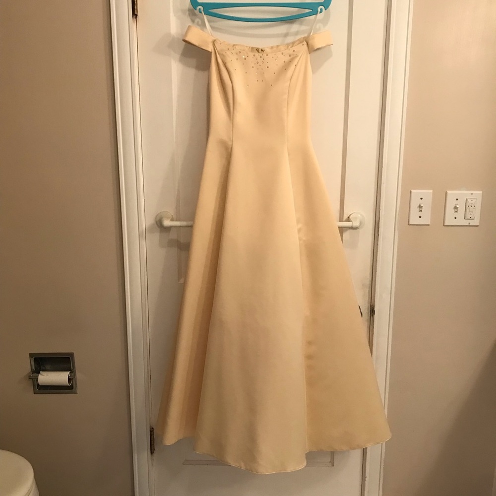 Jessica McClintock gold Belle prom dress, Sz 2/4